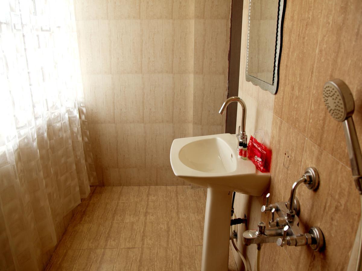 Oyo 2054 New Hotel Broadway Βαρανάσι Εξωτερικό φωτογραφία